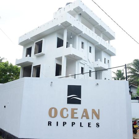 Ocean Ripples Hotel Hikkaduwa Exterior photo
